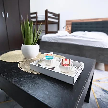 Old Town Whisper - Free Parking Apartment
